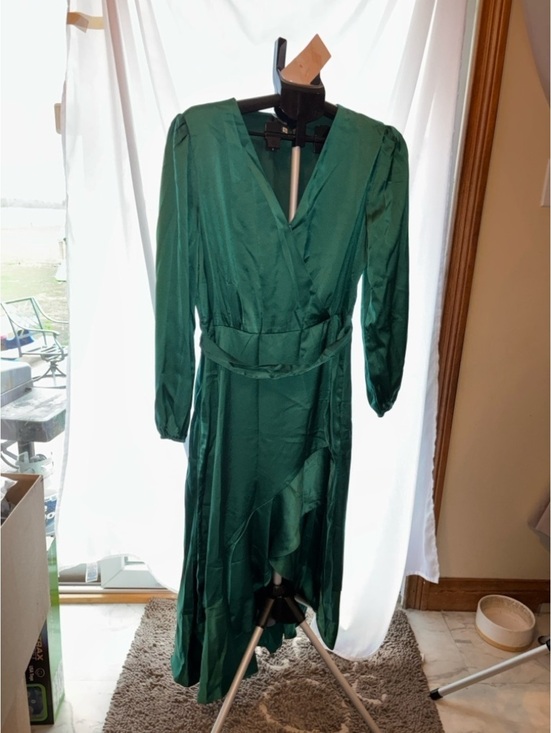 Fashion Jewelry Dresses & Skirts - Fashion Jewelry Emerald Green Long Sleeve Wrap Midi Dress [COPY]